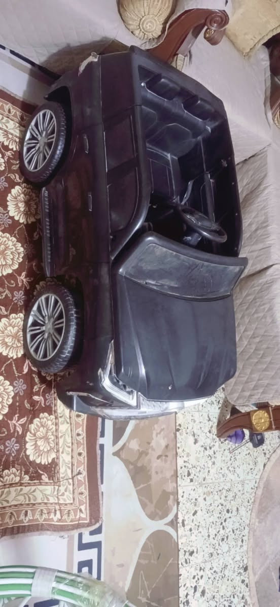 سيارات شحن مال اطفال عوزهن فقط باتري نضيفات للبيع  السعر الوحده 50 ثنينهن ب100 وبيهن مجال الشراي يتصل بالخدمه رقمي*********** عمارة, ميسان
