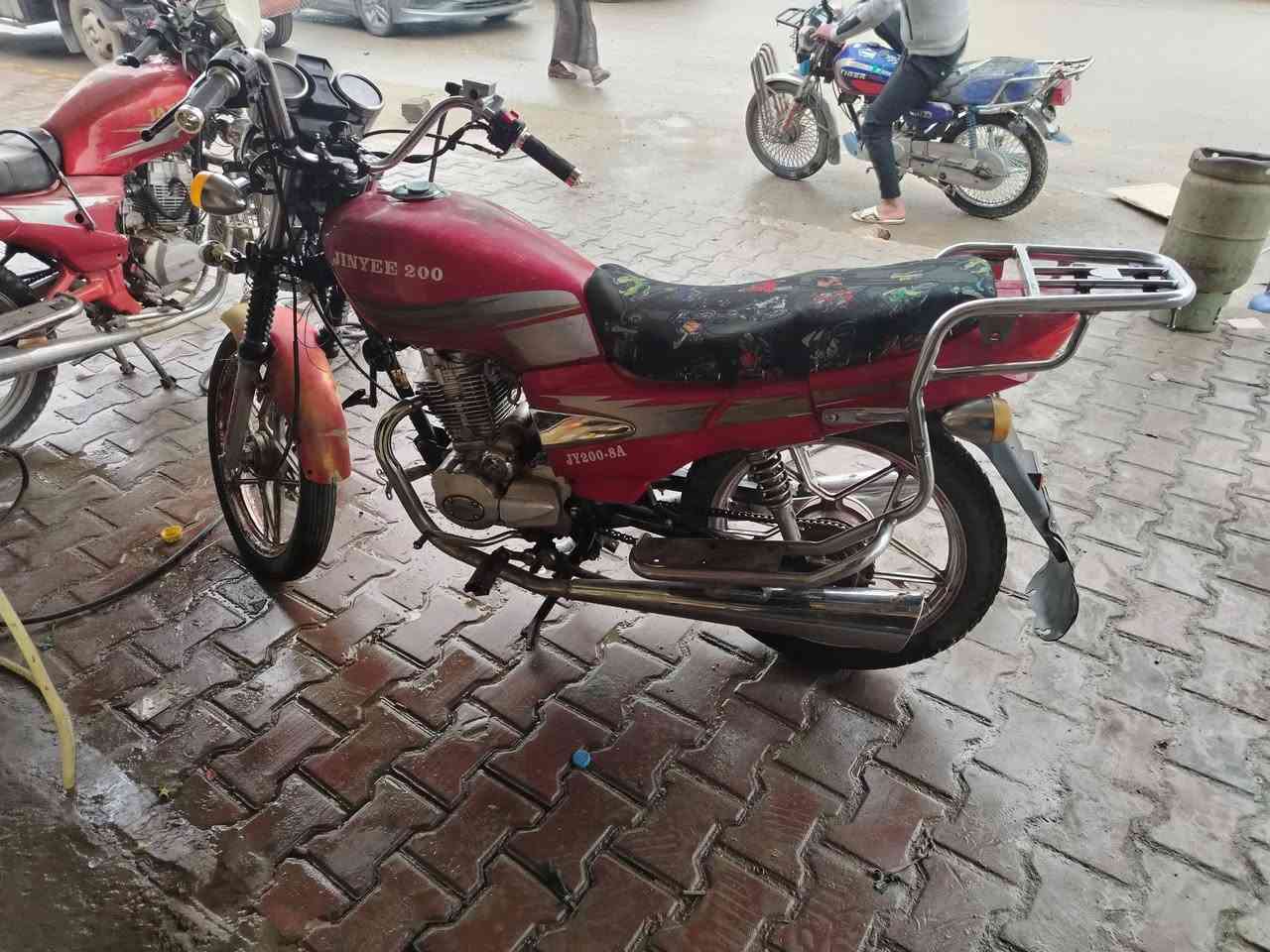 دراجه جونده ابو صاروخ مكينه ما مفتوحه اوراق موجود التانكي بيها لحيم سعر ٢٠٠قفل *********** موديل ٢٠١٩
