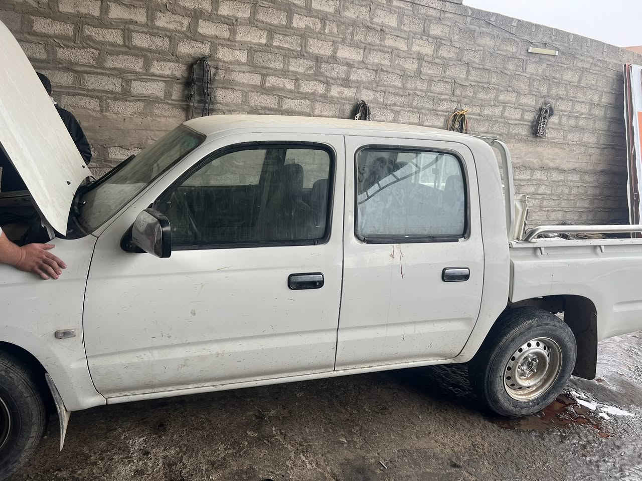 مرحبا
بيكم موديل 2000 ادوات مكفوله من القص والعشائر 
السيارة معمره تعمير الموصل تعميرها درجة ممتازة 
للبيع بدون مراوس السعر 55 بيها مجال 
للعلم السياره مشروطة من گير ومحرك والباقي شوف العين 
للاستفسار ***********
