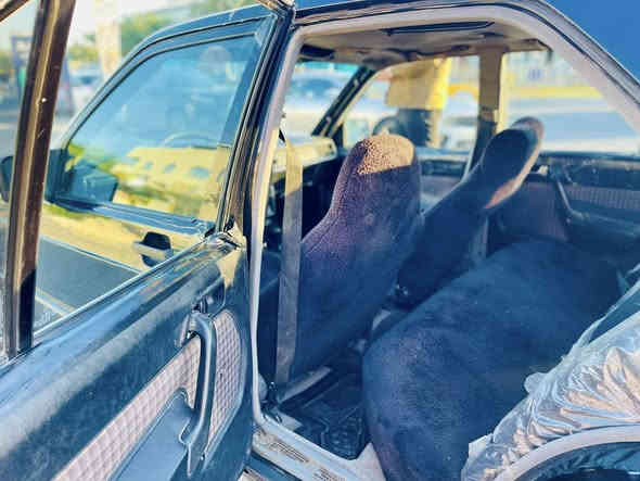 السلام عليكم  للبيع او مراوس  مارسيدس طيارين موديل 1990 محرك وكير بطه (3000) رقم اربيل شرط التحويل  
***********
