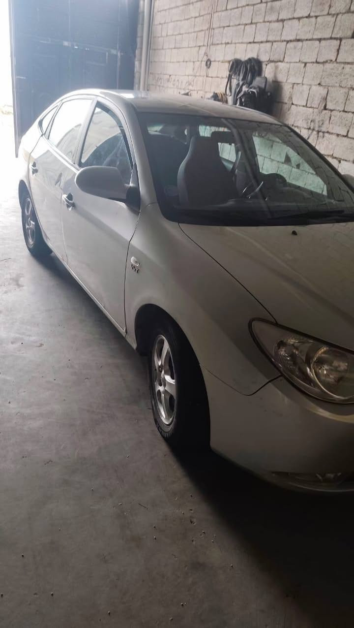 ئاڤانتی مۆدیل 2006دارو بەردی بەشەر بێ خایس نووکتە ژەنگاوی نیە گێر و مەکینە بەشەر ت سەقفی بۆیاغی نیە نرخ47گەڵاو کەمیک معامەلە ناونیشان چوارقوڕنە ژ م *********** السليمانية, العراق
