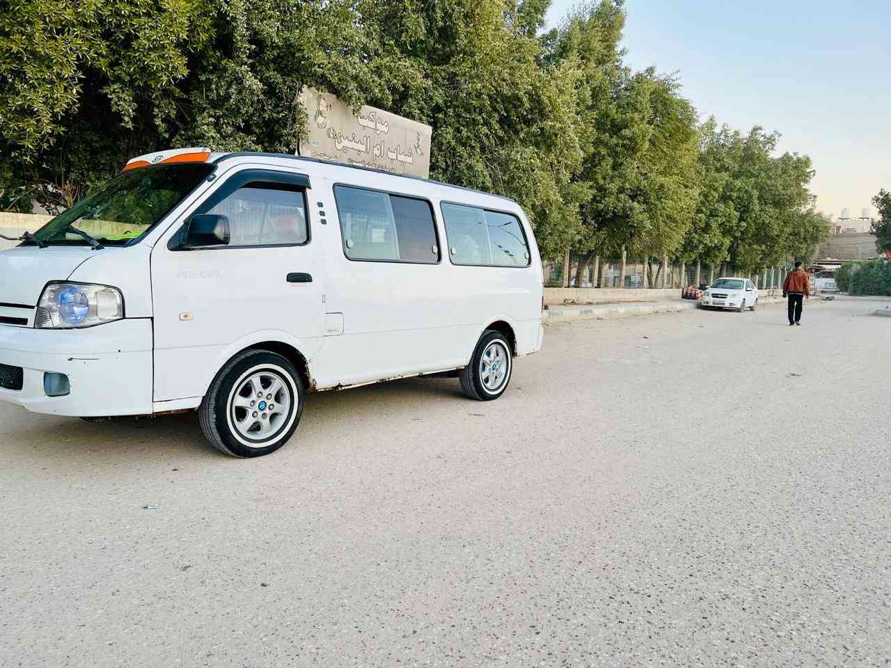 منغولي 2006 للبيع
السياره جاهزه من كلشي 
بيه خيط بخار كفاله عامه
مكان السياره النجف للاستفسار الاتصال على الرقم ***********
