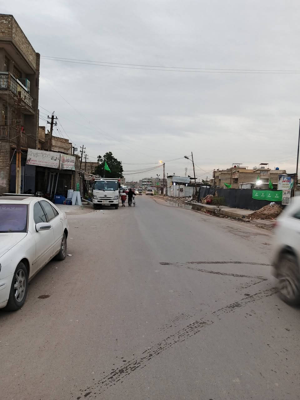 سلام عليكم بيت للايجار بلديات على شارع عام تواصل ***********
