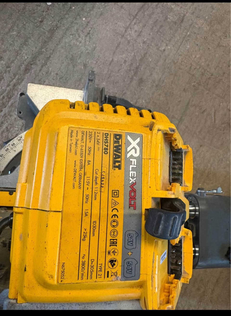Dewalt DHS780 54V FlexVolt 305mm Sliding Mitre Saw  not working Manchester, Lancashire


**إذا كنت صاحب هذا الإعلان وتريد حذفه لأي سبب، رجاءا أرسل رسالة إلى الدعم الفني**