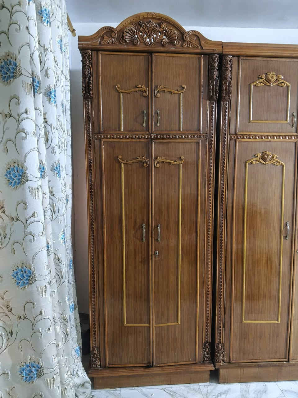 السلام عليكم غرفه نوم للبيع نجاره تتكون من 6 قطع والنضافه مثل ما موضح بالصوره
السعر :-مليون وبيها مجال للشراي 
للاتصال:-***********
العنوان بابل شارع 80
