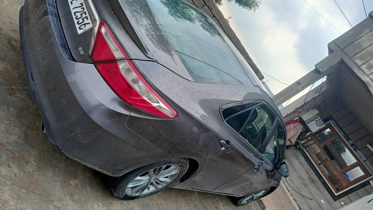 السلام عليكم كامري موديل 2015السياره بسمي رقم سنويه هزه كلو جديدالفئهSe بيهاقطع صبغ سعر130وبيها مجال للطيبين مكاني موصل
***********
***********
