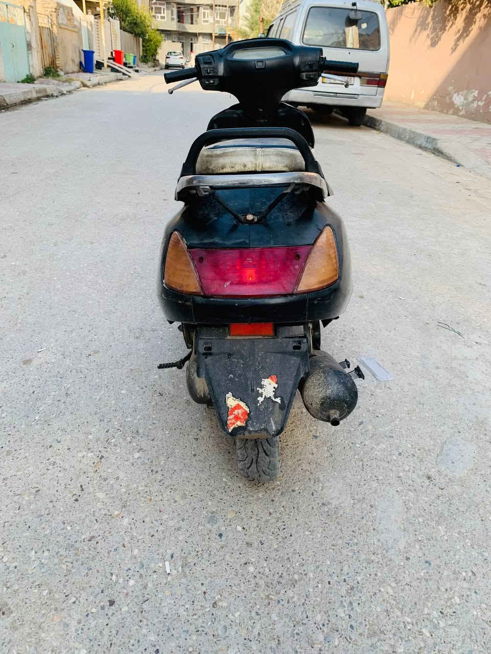 سلام عليكم سبيسي ياباني سرعه 120 شغاله سلف هندر فقط دبلاتهة الاماميه تعبانه كلش مستعجل عل بيعتهة رايدهة ب150 الف قفل بدون عمله مكاني بعقوبة ( *********** )
