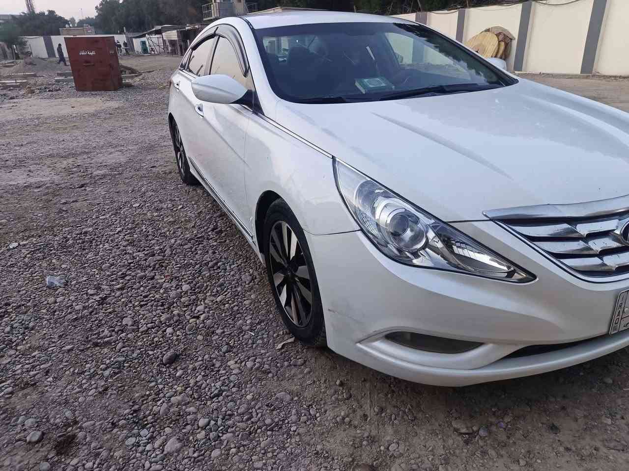 سوناته 2012 وارد امريكي ضرر جنطه  مصبوغه احزام بس قطعتين مابيه صبغ سعره  85 محرك او كير  وتبريد خير من الله تبريده ثلاجه. سياره بصمه شفتات بل ستيرن غرفته نضيفه سياره مابيه ضرر داخلي ولا تكم بس ضرره خلفي للتواصل***********واتساب
