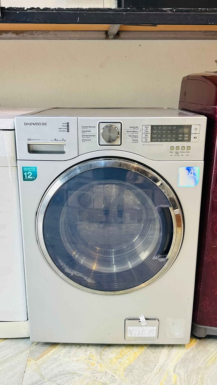 غسالة ملابس ماركة دايوو كوري انفينتر  غسل وتجفيف 2في 1نظيفة جدا 9كيلو 🌹🌹
السعر 250الف 🔥🔥🔥
موصل الجانب الايسر /حي المثنى 
***********❤❤❤
الشارع المقابل لمنتزه المثنى
✅شارع عمارة النخيل 
✅وماكس جيم 
✅وازياء النمور 

داخل الفرع بالنزول قرب كراج  غسل السيارات   

(منزلي) لبيع الاثاث المستعمل 
متواجدون من الساعة ال 1ظهرا الى 8مساءا https://maps.app.goo.gl/BFTrpaanCHgXHP4H6?g_st=afm موصل, نينوى
