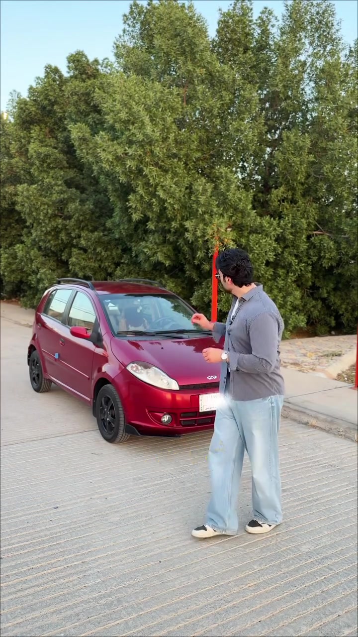 ⁨ موظفة وتعبانة من دوخة الخطوط؟ 🤦‍♀️ اشتري راحتج وخلصي من الانتظار بهاي السيارة النازكة والاقتصادية.
🚗 Cherry A1 - موديل 2012
السيارة بحالة ممتازة وجاهزة من كلشي:
✅ الممشى: ماشية 83 ألف (حقيقي) يعني بعدها بنظافتها.
✅ الصبغ: مكفولة من الصبغ (صبغ الشركة الصالي) ماجارد .
✅ المواصفات:
• تحريك مري + إشارة جانبية .
• تبريد❄️ وتدفئة ♨️.
• كشنات بلادية ونظيفة جداً.
• اقتصادية جداً بالبنزين (صديقة الجيب).
• محرك وكير مجهزة بالكامل.. شغلي واطلعي للدوام مباشرة.
سيارة عملية، ناعمة بالسياقة، ومناسبة جداً لكل موظفة تريد تخلص من "أبو الخط" وعطلاته.
💰 السعر: [6.500.000]
📍 المكان: [النجف الاشرف]
📞 للاستفسار: [***********]
#شيري #CherryA1 #سيارات_للبيع #العراق #سيارات_بناتية موظفات سيارات_نظيفة⁩
