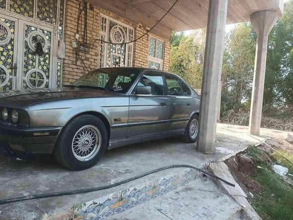 السلام عليكم بيئم 525 مديل 95 سياره نضيفه بدون نقص السعر 73 بيهه مجال العنوان النعمانيه ***********
