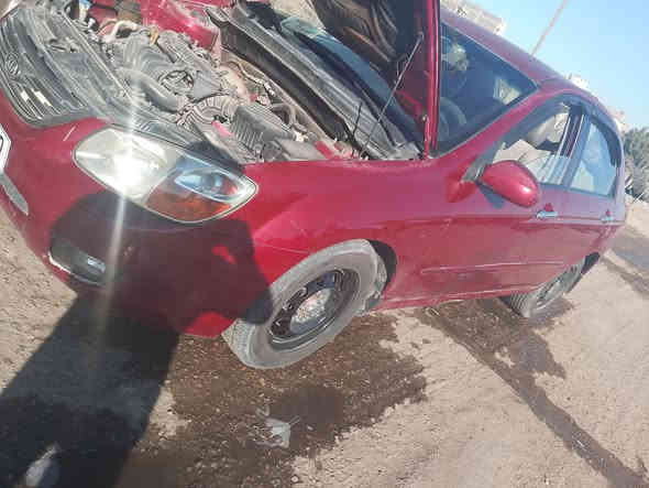 السلام عليكم كية سيراتو 2009 خليجي  مكينة وكير مال حاويه   تاير  جديد تبريد ثلج  سنويه  بسمي  جديده   مكان السياره بغداد السيدية.السعر 80 وبيها مجال ***********
