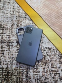 ايفون ١١ برو ماكس • ٢٥٦ • شاشة وبطارية اصلية