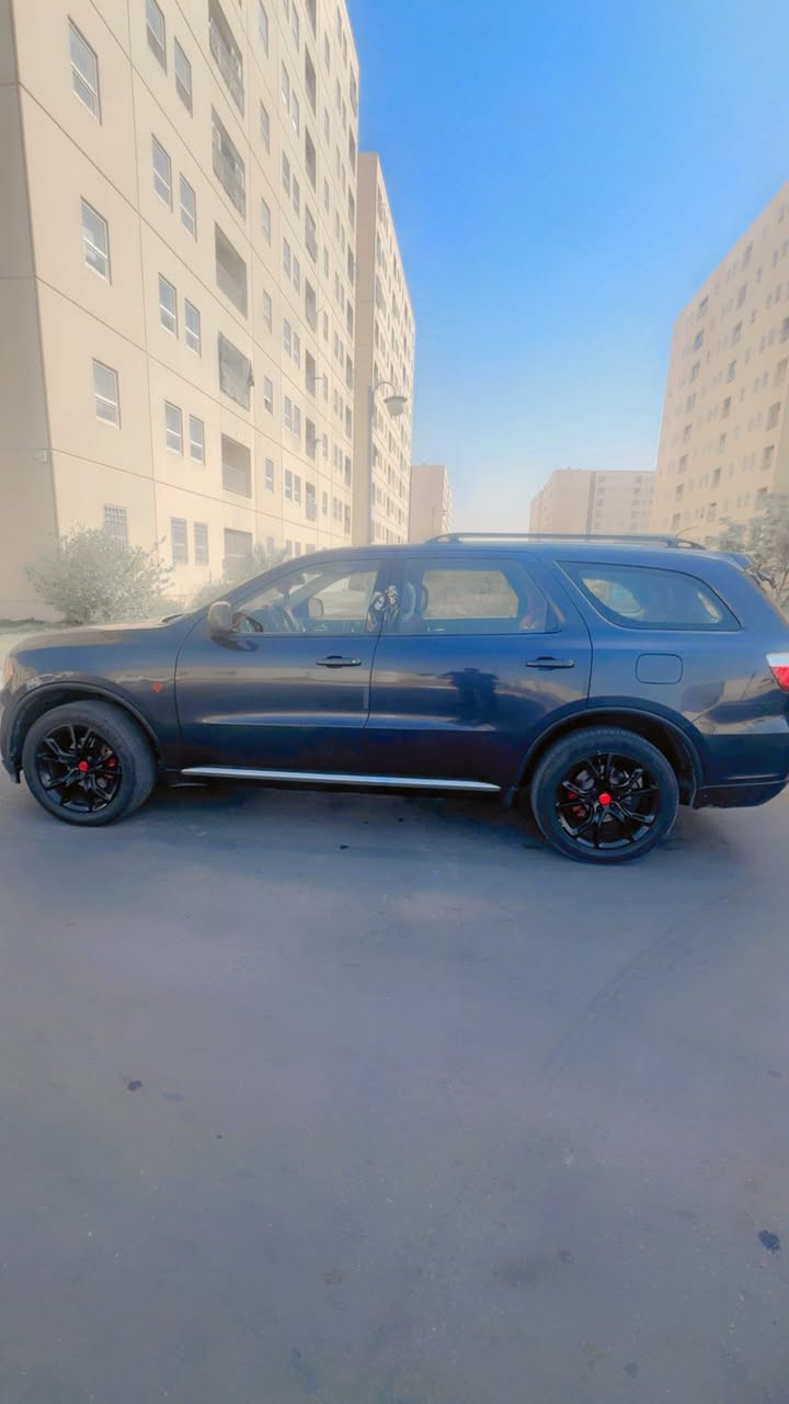 السلام عليكم للبيع او مراوس دورنكو موديل ١٢ امريكي الحادثه منشور بصور و السونار  رقم بغداد مكان السياره بغداد السياره ماشيه ١٤٥ كيلو السياره خير من الله  السعر ١٨٥ او مرارس سيدانو او كرنفال رقم بغداد ***********
