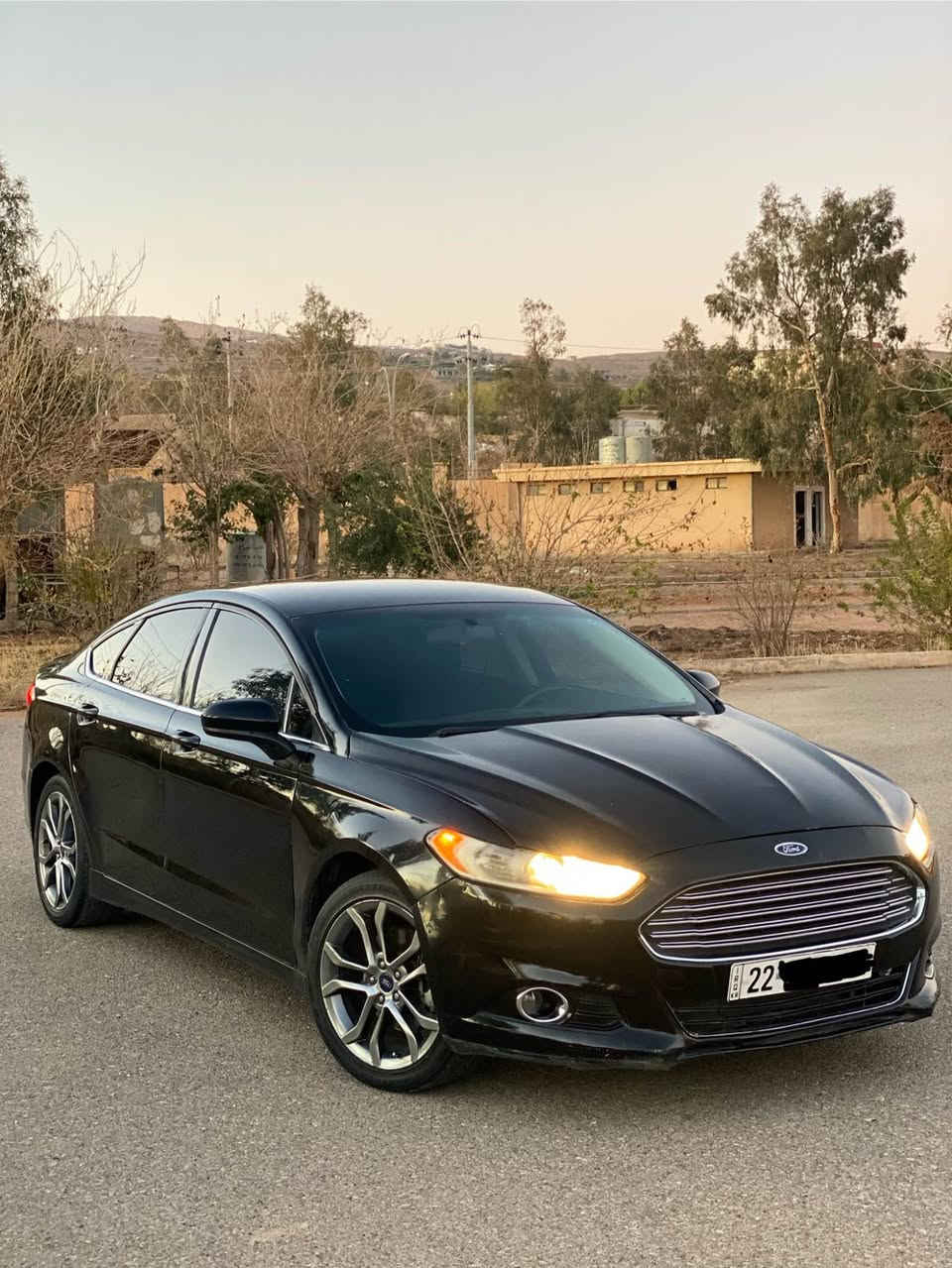 فۆرد فیوژن 2017 SE ڕەشی قەتران

سێ پارچەی بۆیاغە بێ ناوگرتن 

پشت و پێشی کەپسە

فوول مواسەفاتە تەنها سلاید نییە 

بەسمەیە،برێک بەسمەیە،AUTO START STOP 

شاشە گەورەیە ، گێڕ ماوسە کوشن جلد و کارەبایە

***********
*********** أربيل, العراق
