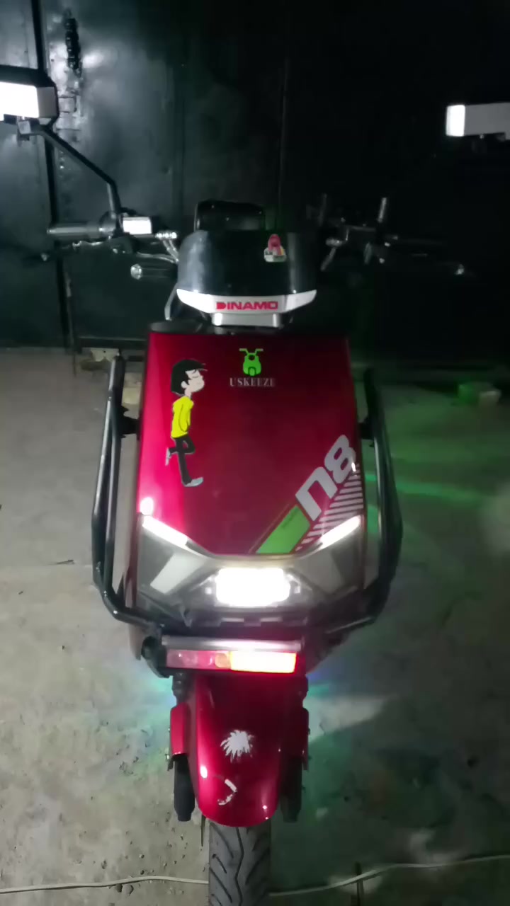 موطور شحن سكنس نوعية يوسكيسي موديل 2025 مدرع 6 بطاريات علفحص موطور مابي اي نقص جديد مواصفات الرجوع الى الخلف R  اشاير خلفية أمامية فدرالية احمر وازرك لايت شغال كلشي شغال مابي اي نقص تجوة خلفية
للاستفسار اكثر الاتصال على الرقم ***********
العنوان الرمادي حي الجامعة 
السعر 500 شراي اتصل على الرقم
