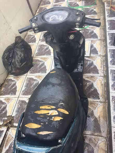 السلام عليكم دراجه يوماها ماكس ثعلب سرعه ١٤٠للبيع الدراجه نضيفه شلعه ومعدل فول مكينه ناعمه شغاله سلف وهندرنقصه باتري لاتنقيص ولانضوح ولاتبخير السعر ٢٥٠ قفل قفل الرقم *********** المكان حي الجهاد
