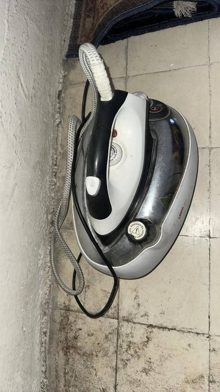 اغراض منزليه للبيع
1-المروحه ب 10
2-فرن ب 100 
3-فرن الصغير ب 35
4-قنفه ب15
5-اوتي ب 25
6-مكينه خياطه ب 50 
العنوان موصل حي النجار


**إذا كنت صاحب هذا الإعلان وتريد حذفه لأي سبب، رجاءا أرسل رسالة إلى الدعم الفني**