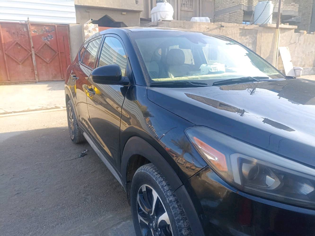 السلام وعليكم توسان موديل 2021مريكي ماشيه مرافق سونار150
محركه 2000عنواني بغداد ابو غريب تحويل ثاني يوم او مراوس ب سورنتو وانطي فرق عادي***********