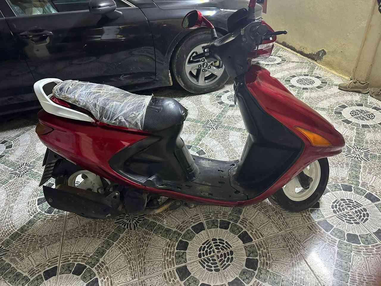 دراجه فحل فراشه لبيع الدراجه جديد كلهه شغاله مابيهه نقص برغي السعر( ٣٥٠) ***********
