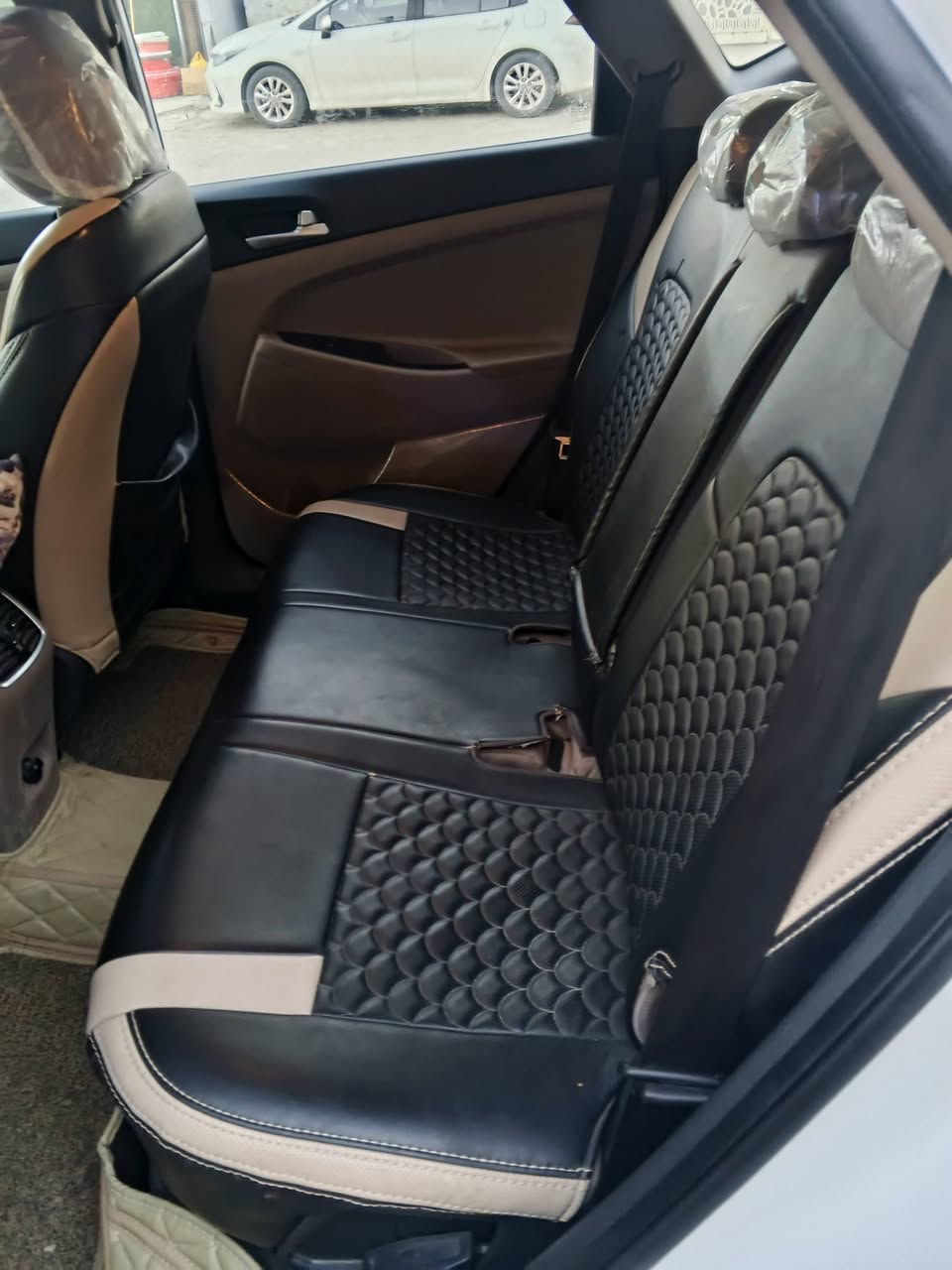 توسان ٢٠٢٠
الكاصد فول موصفات ماعده البنوراما

رقم بغداد باسمي

ماشيه 81

بدون تبديل بدون صبغ

كشنين كهرباء

خمس عدسات 

باقي المواصفات معروفه والسونار مرفق

السعر 215 مكاني المشتل
***********
