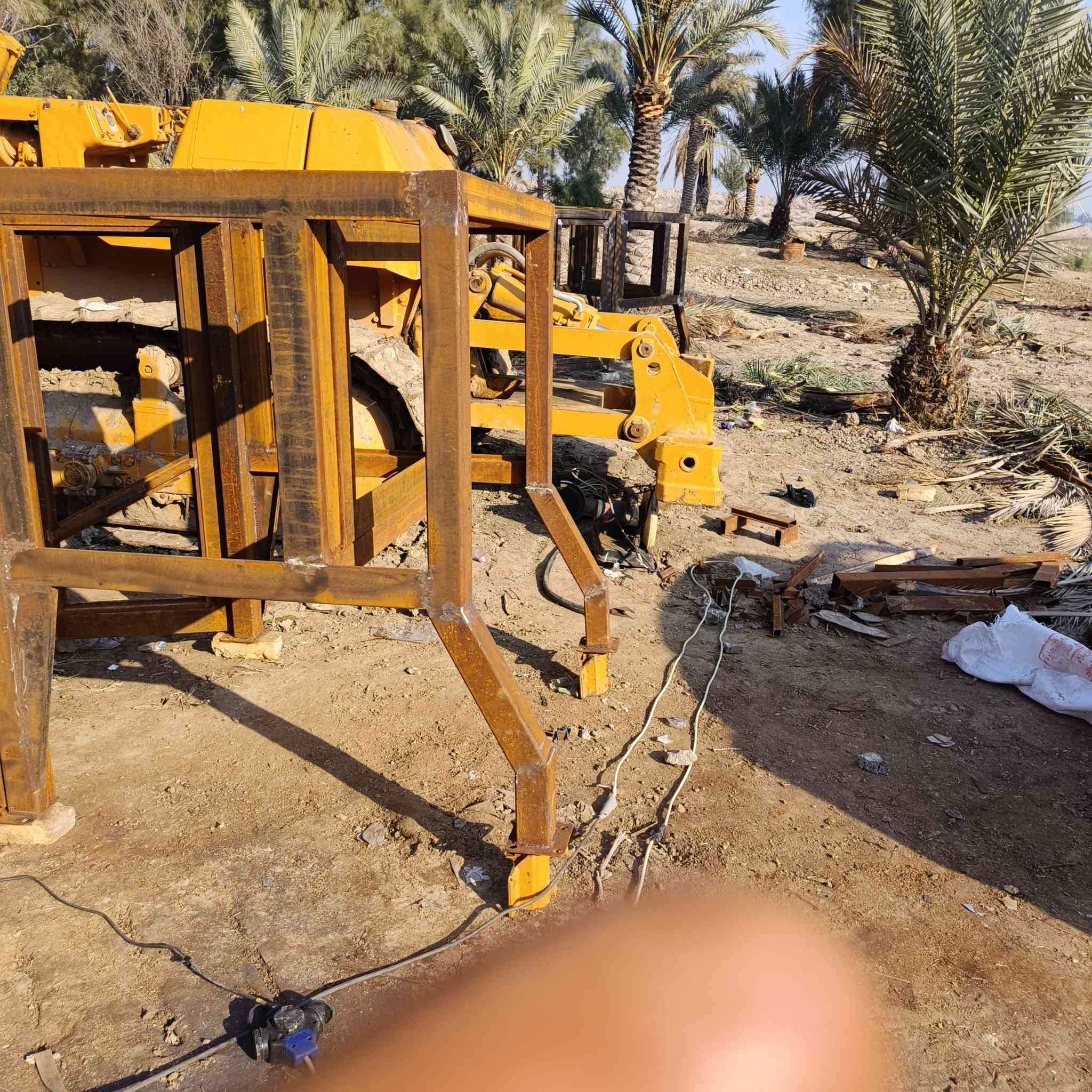 السلام عليكم 
اخوكم حداد قماير بلدوزرات وكافه الآليات حسب الطلب وبخدمتكم 
***********
***********
#اخوكم #ابونادين
