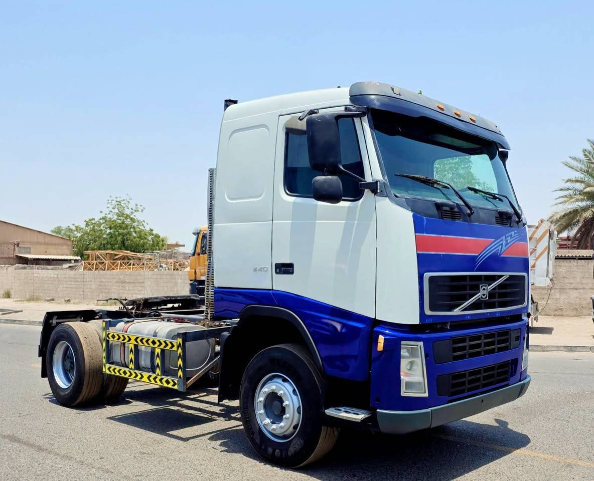For Sell ‼
Contact 00 971 55 355 3606
Whtsapp     056 437 3440 
Volvo. FH. 2005
power  ..   440
Teyp  ..      4×2
Orginal  Spring ‼
Gcc  Space خليجي
Very Frish And Good Condition‼
Loction Dubai Ras Alkhor‼


**إذا كنت صاحب هذا الإعلان وتريد حذفه لأي سبب، رجاءا أرسل رسالة إلى الدعم الفني**