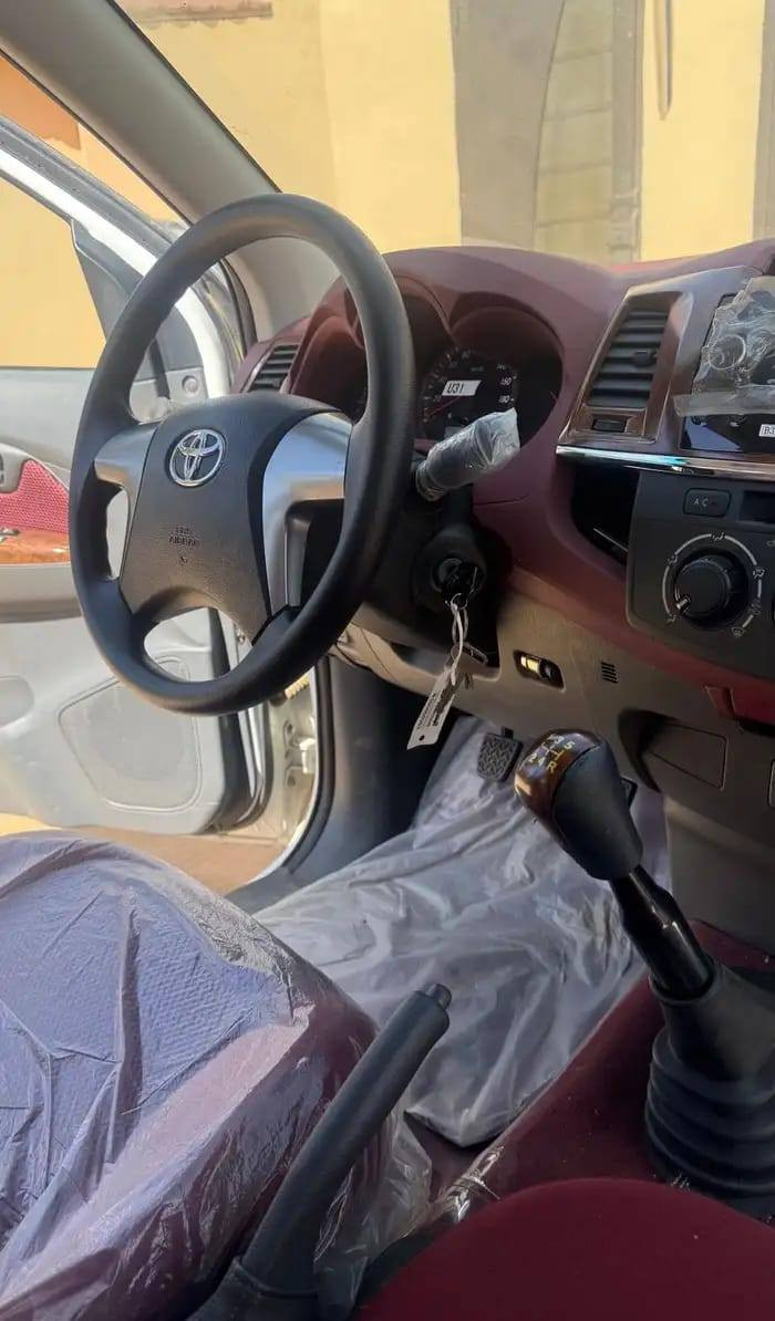 السلام عليكم ورحمة الله 🌹🌹كلك ادوات بدون تحويل
للبيع بيك اب🚩 ناصي 

GLX فئه

حجم المكينه 4 سلندر بانزين

موديل 2013 اصل بلادي

ماشيه 25000  الف اصلها بلادي

مكفوله من الصبغ والكص كفاله عامه سياره على وضع الشركة

السياره أدوات 🌹يعني كلك ادوات 

السياره بدون تحويل 🌹ابيعلك كوم حديد

ملاحظه اكفلها من السرقه والكص والعشاير بشرط 

متومة رقم اربيل الانكليزي الجديد

كفاله عامه من كلشي ضربة وصبغ وشخط 

السعر (( 75$ ورقه )) فقط ,وبيها مجال 

ملاحظة🌹🌹 توصل اي محافظه تريدها 

للاستفسار اكثر اتصال أو واتساب

 ***********
