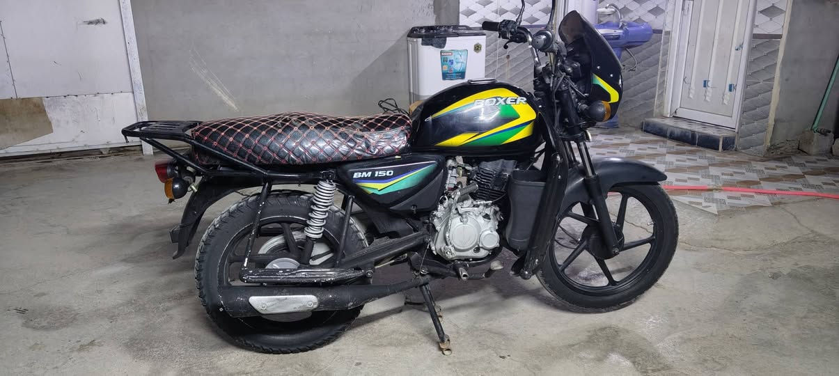 بوكسر 2020 للبيع
السعر ،775٫000 الف وبيه مجال بسيط  اوراق سحب 
مجفت جديد. شركه 
مكاني ديالى خان بني سعد 
***********
