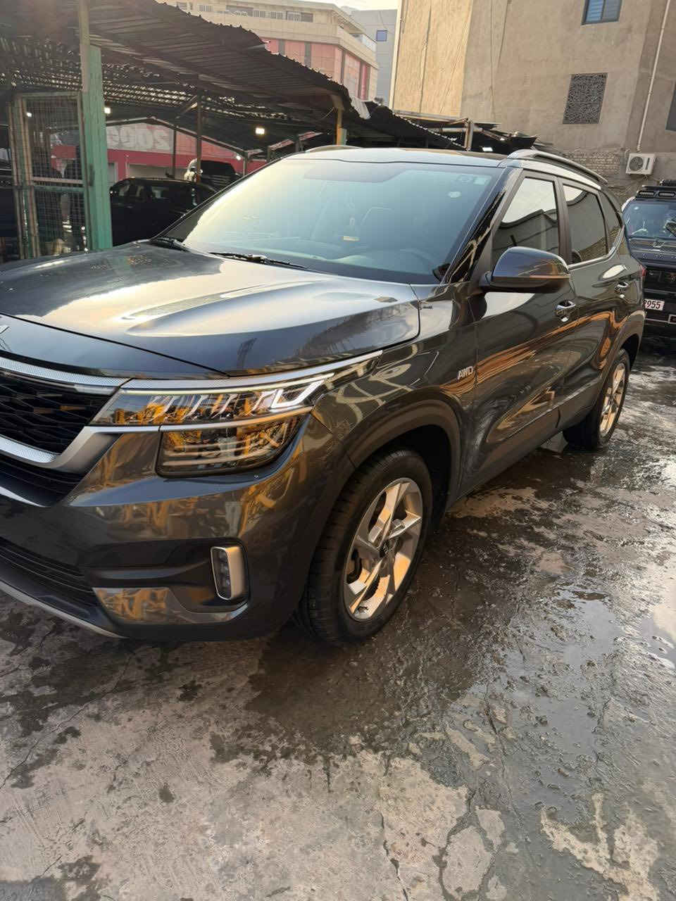 كيا سليتوس 2023مبدل بنيد بلادي ودعاميه بدون صبغ  بدون دواخل
بسمي مرقمه وجاهزه 
السعر 155
مواصفات رادار تدفئه كشنات وستيرن 
شاشه ويلكب 
لد امامي 
باقي المواصفات
بغداد 
الاتصال
***********
