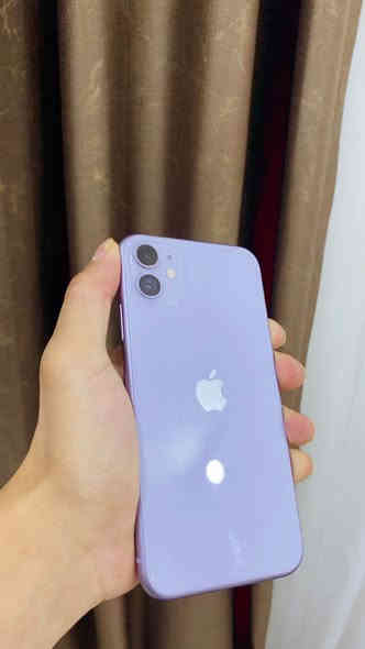 ايفون 11 للبيع
مبدل فقط شاشه اصليه فيس ايدي شغال 

بطاريه نسبتها 75‎%‎
 جهاز كفاله من الزلغ شراي تواصل خاص الرقم *********** عمارة
