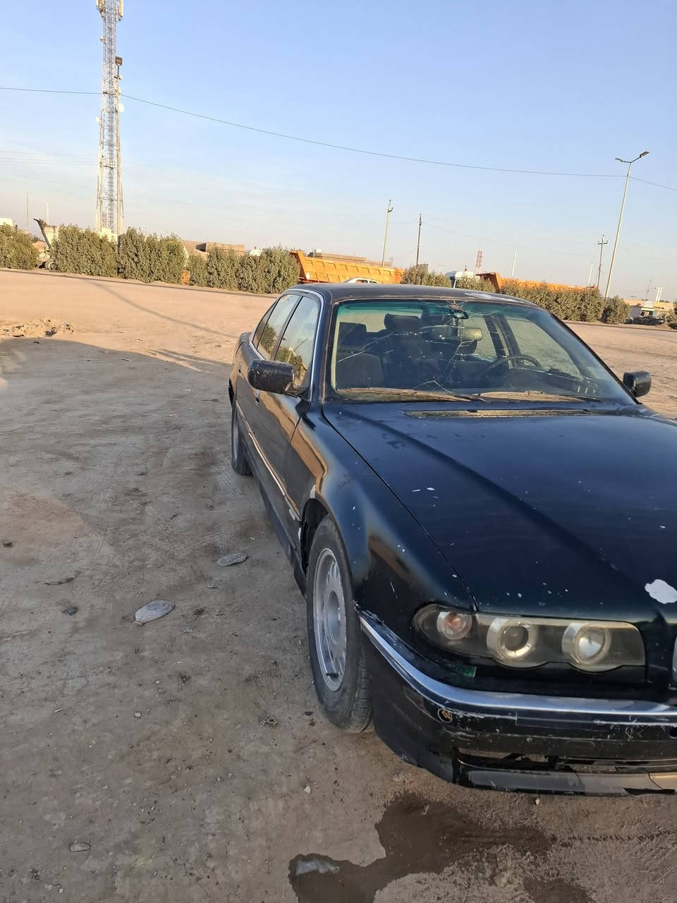 السلام عليكم سياره بيئم كاسحه     1997محدث 2000 سياره كير ومحرك بلباكيت 8سلندر تبريد نقص غاز كشرها وداخل يرادله ترتيب صدر امامي خلفي خير من الله سعر 50وبيها مجال رقم انبار باسمي ***********
