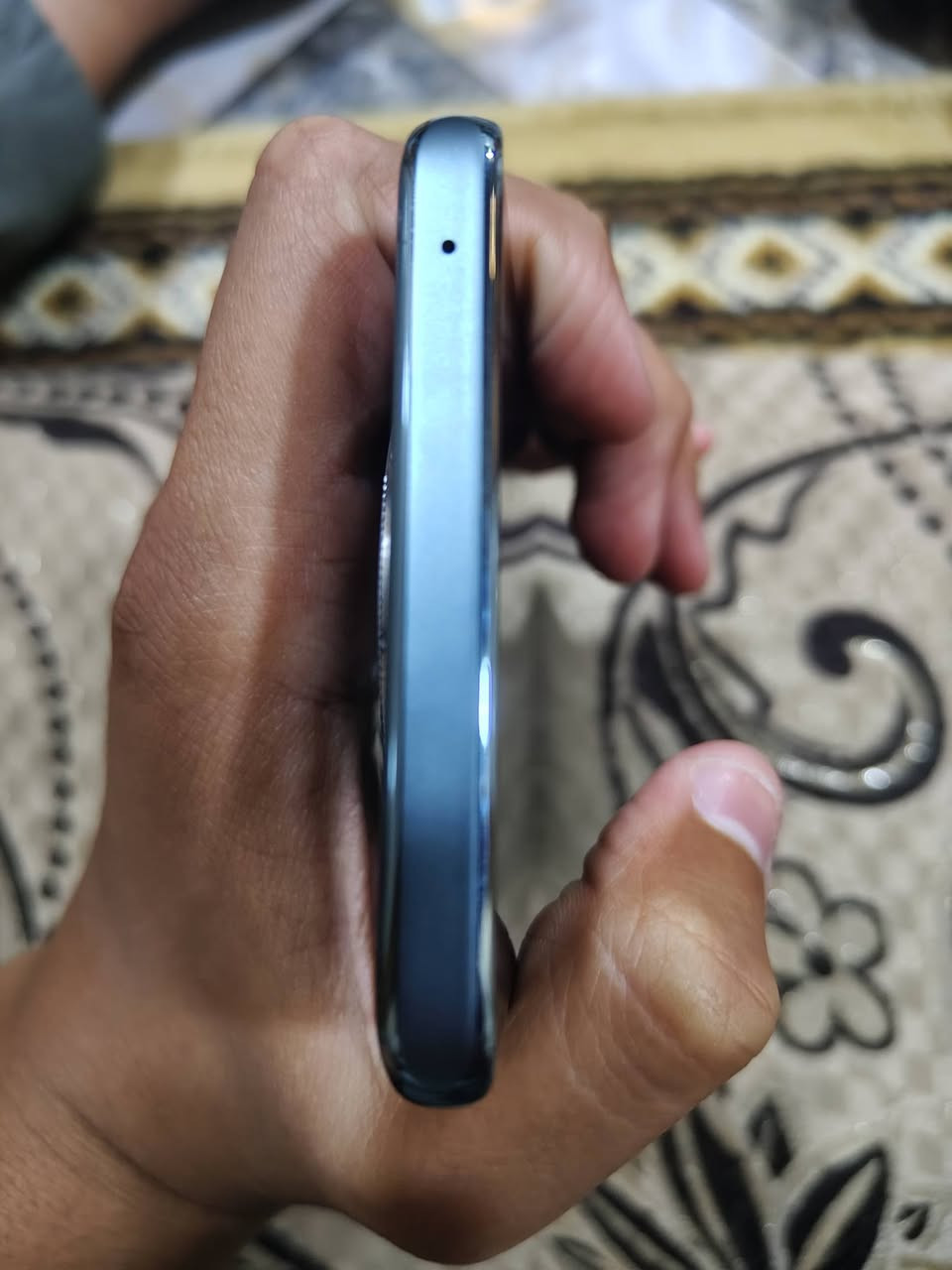 للبيع اومراوس حسب القناعه
هونر اكس 9 بي ذاكره 256 رام 12+8 
البطاريه 5800 دقه الشاشه 1200*2652 
جهاز لك 90 فريم ضمان 24 ساعه فقط الموشراي لايتصل ولايتعبني جهاز لك مقاوم للصدمات ضد الكسر سعر الجهاز 
290 وبي مجال بسيط شراي يتصل على الرقم او خاص 
*********** العنوان موصل 
*********** حي عدن 
لاتعلق تعليق سلبي رجائن

