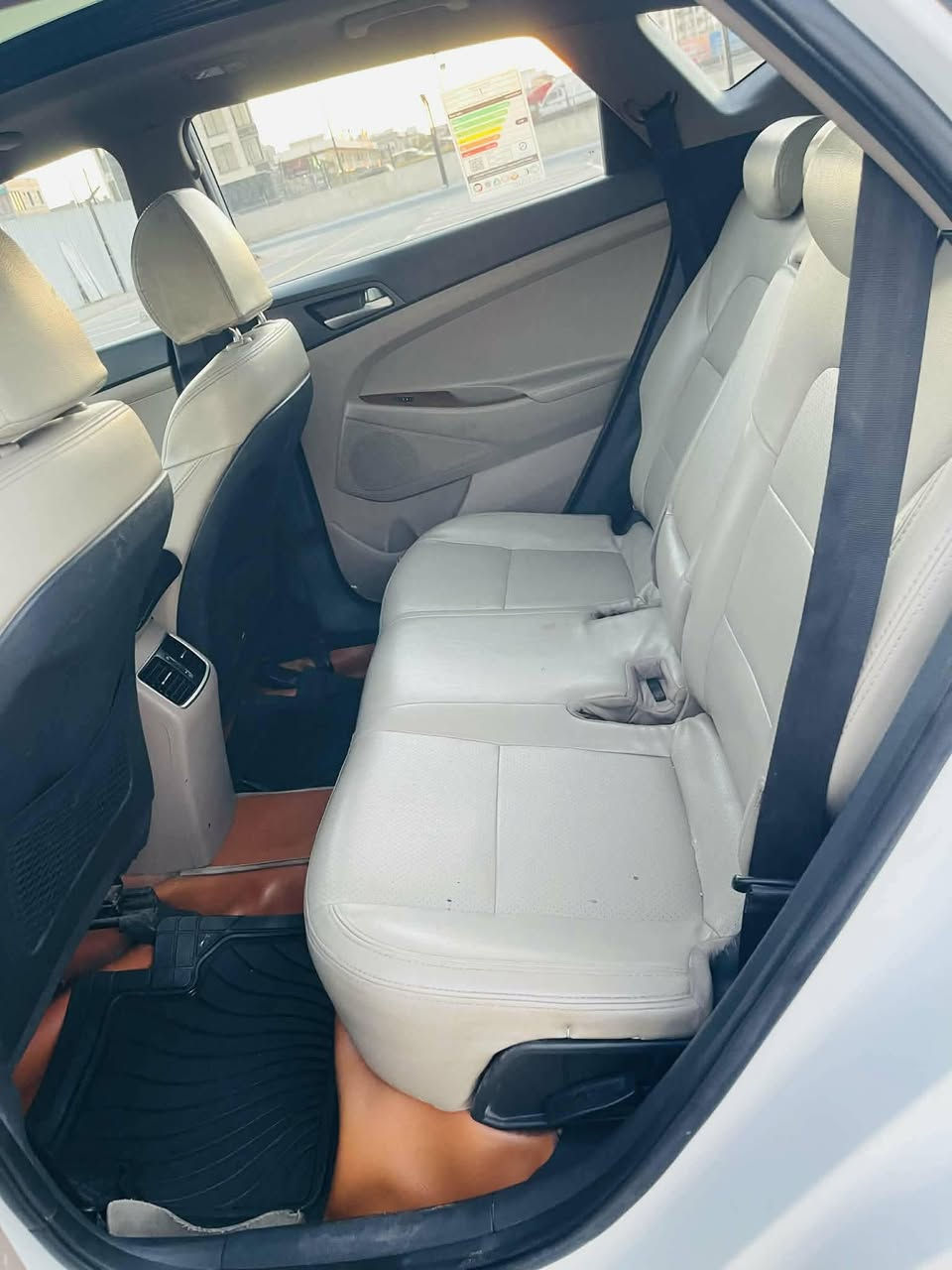 توسان ٢٠١٩ خليجي فول
سعر ١٦٩ بيهة مجال شراي
بيهة صبغ ربع بنيد اثر ضربة جلب اجلكم اللة بيهة صبغ بين بابتين اثر طخة دراجة كلش بسيط تقريبن ربع بيهن صبغ
موصفات فول 
شاشة جبيرة كامرة حساسات 
كنشات جلد + كهرباء داخل بيجي
ليت ٣ عدسات زنون لد امامي خلفي
شاير بلمري مري شفط بلارما
ويل كب كروم تحكم ستيرن جهيتن
مانع نزلق شاشة عطلات 
سيارة جاهزة ما بيهة اي نقص
مكان سيارة بغداد الشعب
رقم دولي جديد بسمي تحويل ثاني يوم
رقمي ***********
