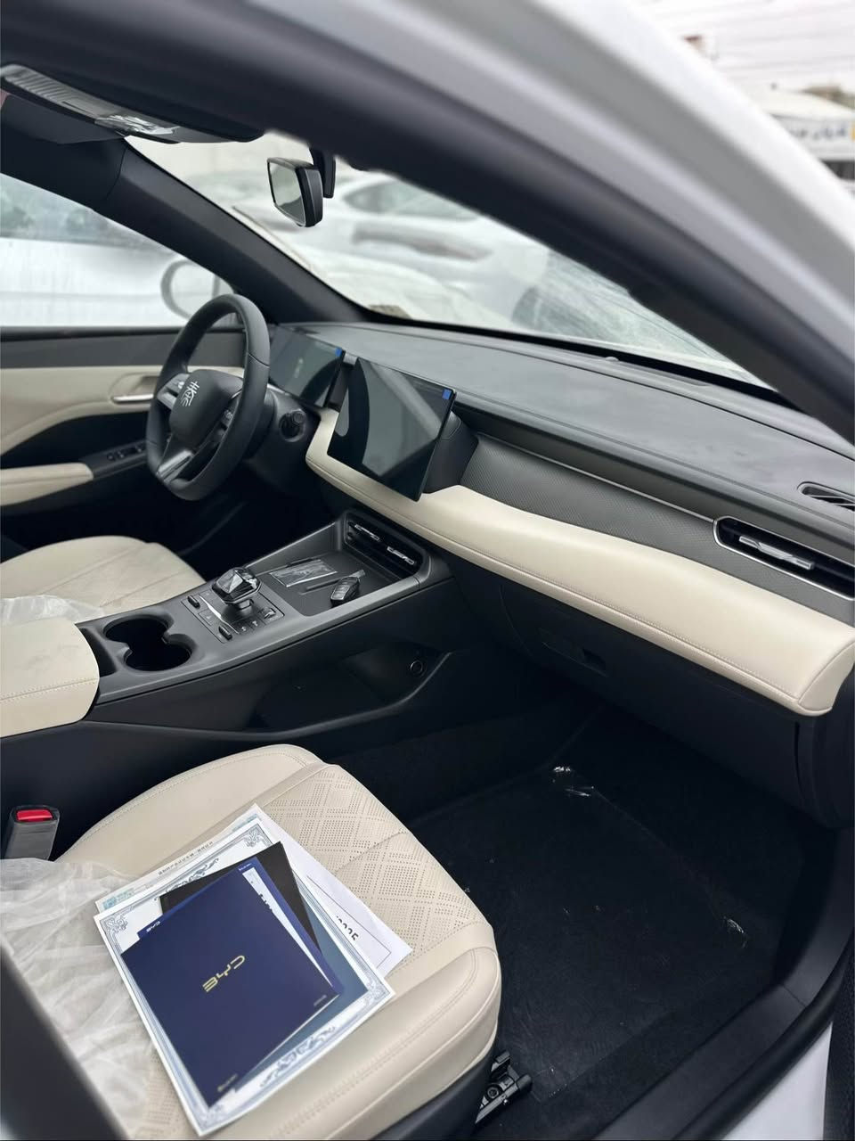 ✨✨✨سڵاو لە هەموو ئازیزانی چۆمانی حاجی فایەق ✨✨✨

***********

دەتەوێ سەیارەی دڵخوازت بکڕیت ؟ ✅
بە هەرزانترین نرخ و بێ هیچ زیادەیەک ؟ 🈯️✅
لای ئێمە بەردەستە هەموو جۆرە ئێمجییەک بە هەرزانترین نرخ لە تەواوی بازاڕی ئۆتۆمبێلدا 🤍😍

ناوی کۆمپانیا : بی وای دی 
جۆری ئۆتۆمبێل : چین پڵەس
جۆری سلندەر : ١٥ و هایبێرد و کارەبای تەواو ( پاتری گەورە )
ساڵی بەرهەمهاتوو : 2025
کیلۆمەتری ڕۆشتوو : سفر کیلۆمەتر
ڕەنگی ئۆتۆمبێل : سپی سەدەف
مواسەفات : ( سێ مۆد لێخوڕین ( کارەبا + کارەباو بەنزین + بەنزین- شاشە ئەلیکترۆنی - کوشن جلد - کامێرا و حاسە - ناو بێجی  - برێک کارەبایی - ئۆتۆ هۆڵد - شاشە دیجیتاڵ - دیاریکردنی خێرایی - سوکان ڤۆلیۆم - گێڕ سپۆڕت - ئیکۆنۆمی - تایە و وویل ١٦ - ئاوێنە ئیشارەت - لایت لیدی پێش و دوا - لێزەری فول ( شەریکە ) .
مۆبایل : ***********
نرخ : هەرزانترین نرخ
ناونیشان : سلێمانی 

ژمارە کاتی ٢ مانگی لەگەڵە✅‼️

تێبینی بۆ کڕیارانی ئازیز : بە داوای لێبووردنەوە هیچ جۆرە مامەڵەیەکی قیستمان نییە ، زانیاری تەواو نووسراوە تکایە لە هەر جێگەیەک دەتەوێ سەرپشکن و بۆ مناقەشە تەلەفون مەکەن گەر کڕیارن السليمانية, العراق
