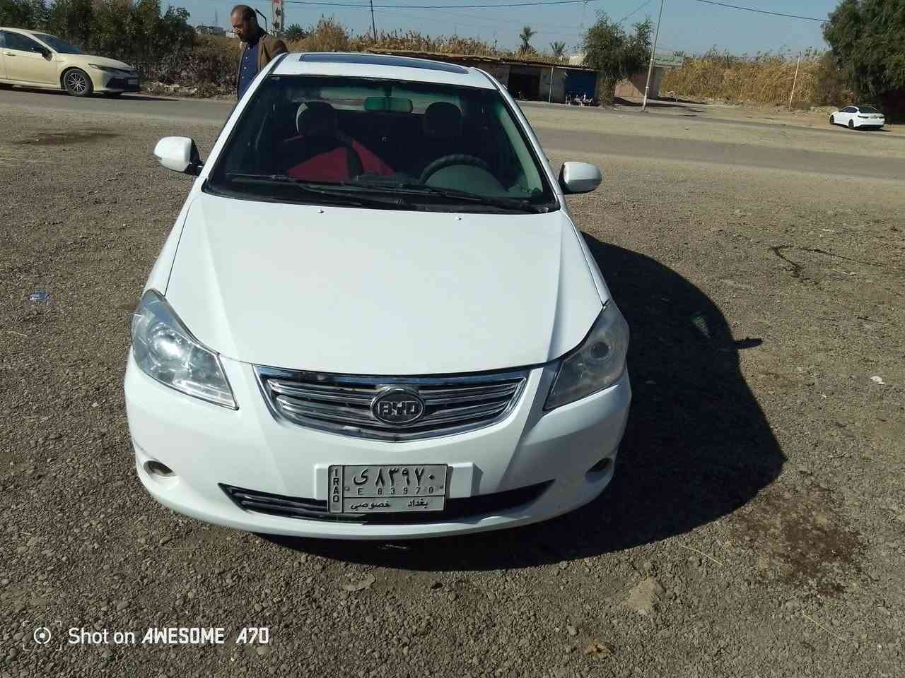 السلام عليكم بيوايد J3موديل ٣٠١٣ رقم بغداد سنويه ماساقطه تحويل مالكها بغداد مصبوغه حزام بيهة طخه بسيطه جاملغ خلفي والباقي مكفوله من الضربه مكينه وكير مكفولات حداديه خير من الله بيهة درايم واحد ضعيف كهربائي كير اوتو بصمه مكاني واسط النعمانيه السعر ٤٠ بيهة مجال حك الجيه 
واتساب ***********
***********
