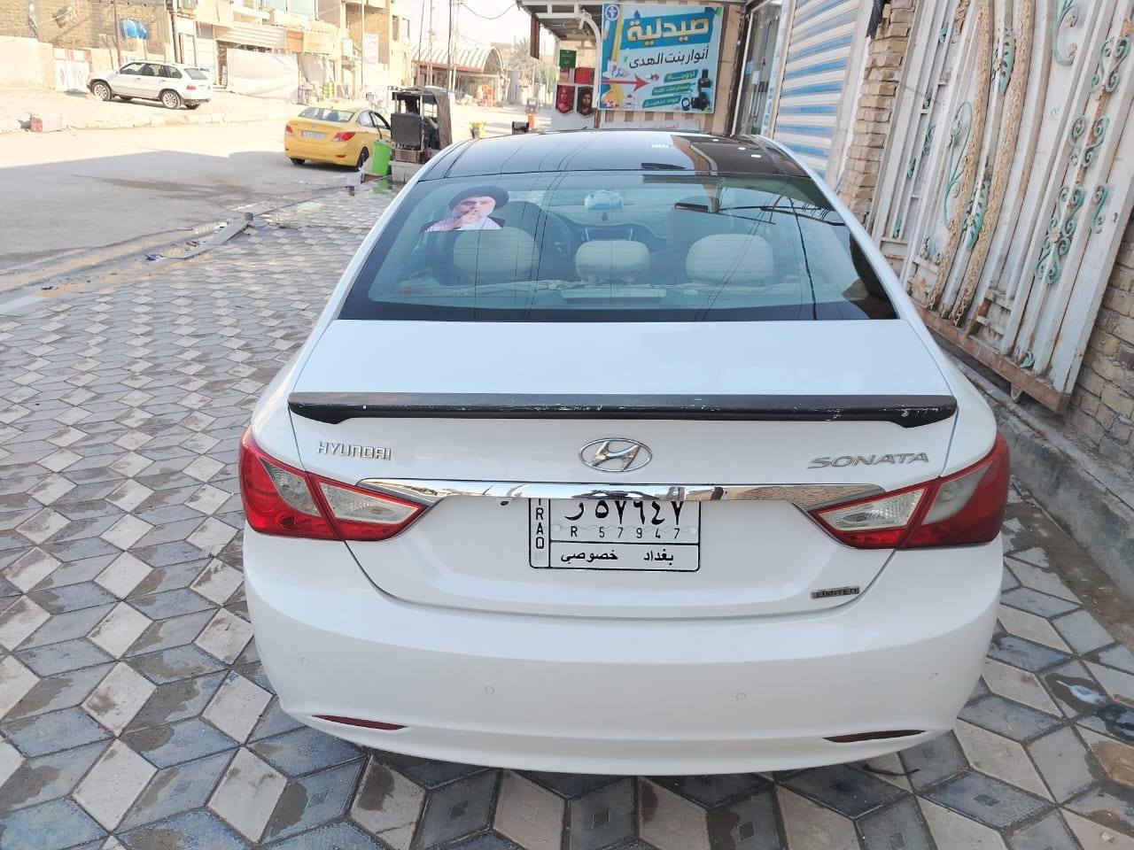 السلام عليكم
سوناتا 2011 للبيع وارد خليجي مكينه 2400 دوش مواصفات 1 على 1 و بانوراما  رقمها بغداد مشروع وطني المكان كوت 

السعر خاص ***********
