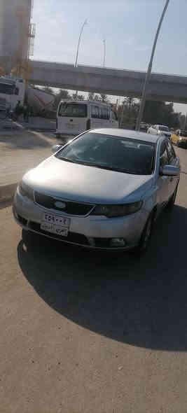 كيا سيراتو موديل 2012 خليجي 
مواصفات شاشة .. كامرة .. تحكم ستيرن جهتين
كير ٦ نمر .. تخم تاير جديد .. صدر جديد .. الشواصي واللغد مكفولات .. كير ومكينة خير من الله .. الداخل نظيف
بيها ٣ قطع صبغ والباب الخلفي ع كد شبر والسنوية لغاية
 ٢٠٢٧     السعر ٩٠ ورقة 
عنواني بغداد الدورة للتواصل ***********
