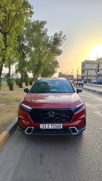للبيع هوندا CR-V وارد امريكي حادثه ٤ بيبان صطحيه وطخه خفيفه بالجاملغ ا...