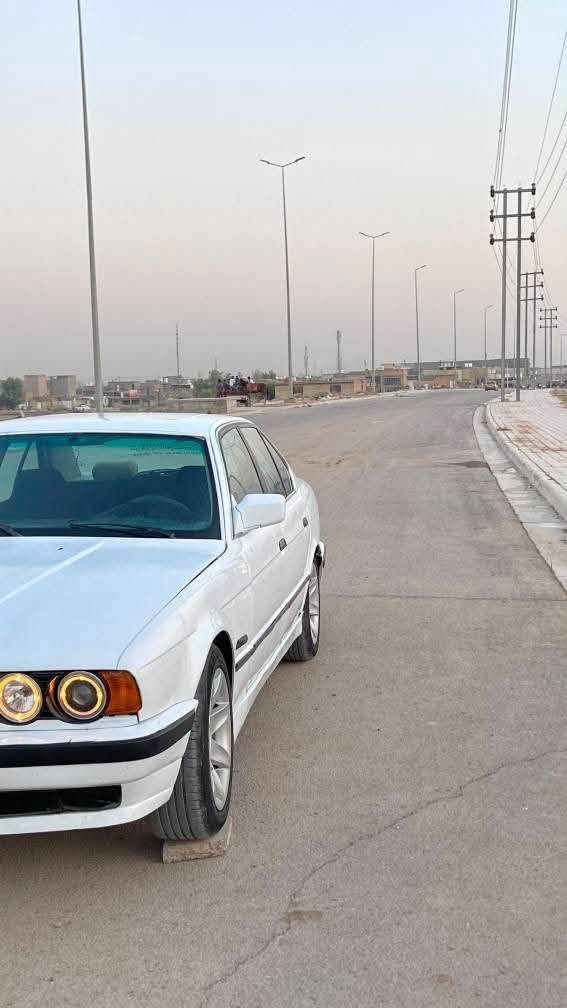 سلام عليكم
للبيع بي ام حجم  525 مفتوح كير عادي

 موديل 1991

ويل رياضي 17

تخم تاير جديد

صبغ جماليه مكفوله من الضربه

جام كهربائي

بور ستيرن جديد

دسكات جدد

دوشمه جديده

دبلات جدد 

السعر ٣٧ وبيها مجال  

ملاحظه السياره بيها صوت بلمحرك 

كربلاء ***********
