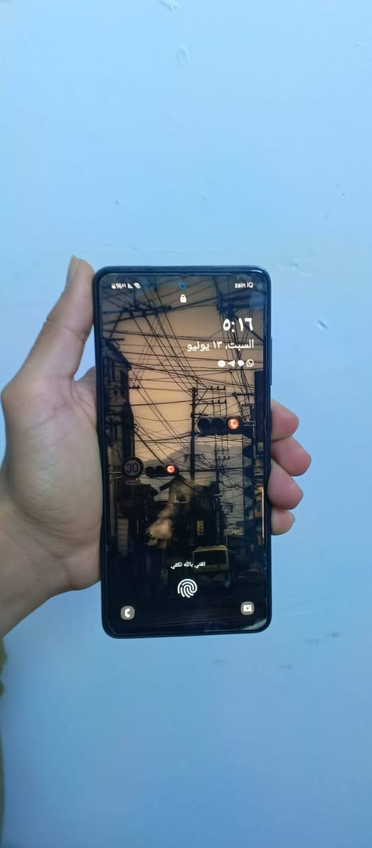 Samsung Galaxy A52 مراوس ب آيفون 12برو جهاز نظيف ماداخل صيانه ابد اكثر تفاصيل خاص *********** واتساب موجود
