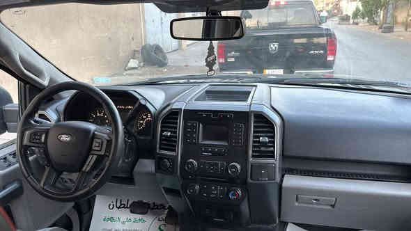 السلام عليكم
فورد F150 2018
8 سلندر كير 10 نمر
فور ويل 
كامره حساس
صدر امامي جديد تخم تاير
حادث جاملغ خلفي فقط بجم كبس السيارة جاهزة من كل النواحي كير محرك شاصي مكفول 
رقم بغداد شرط التحويل
السعر 185 ورقة وبيهة مجال لشراي ***********
مكان السياره بغداد زيونة
