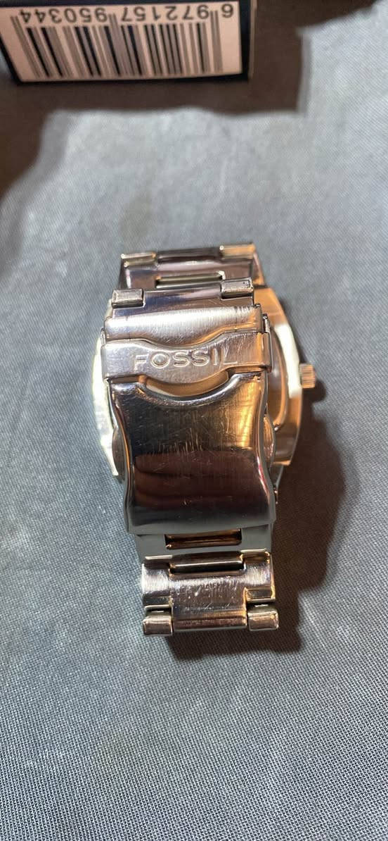 FOSSIL. أوربي اوريجينال  👈👈👈 
 👏👏👏كامل ستيل 
💦💦💦ضد الماء السليمانية, العراق


**إذا كنت صاحب هذا الإعلان وتريد حذفه لأي سبب، رجاءا أرسل رسالة إلى الدعم الفني**