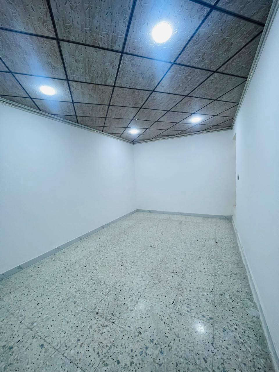 بيت للبيع مساحه 125 متر طابو صرف
حي ميسان قطاع 31 شارع 10 قرب بريد

غرفه وصاله ومطبخ واستقبال 

وصحيات داخليه وخارجيه ومكشوفات
السعر 140 مليون 

( بيع او مراوس 100متر حديث) 

استفسار اومراجعة مكتب الخالدي

عنوان المكتب حي ميسان شارع كيات قرب تقاطع بوريات 

او الاتصال على الرقم ***********
او الاتصال على الرقم ‏‪0781 539 0982‬‏

ادخل على الرابط التالي واطلع على عروض حي ميسان

https://www.facebook.com/groups/392370572858358/?ref=share_group_link
