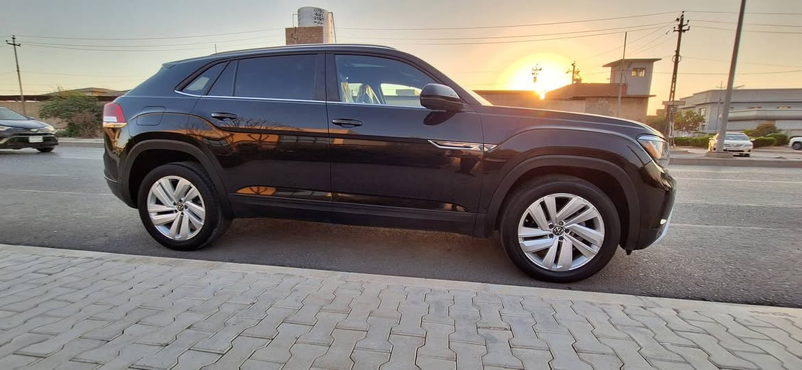 سعر مناسب جدا
اطلس كروس سبورت موديل ٢٠٢٣
مواصفات
SE كروس سبورت
محرک ٦ سلندر 
بانوراما
رادار امامي
نقطة عمياء
صندوق شفت
كامرة خلفية
بردات بلادي 
  ,كشنات جلد و هيتر
بصمة ابواب
بصمة تشغيل
لايت زينون 
تشغيل عن بعد(Remote start )
،شاشة كبيرة
تبريد مركزي
نظام بدء وإيقاف المحرك
المانعة للانغلاق، (ABS)
وضعيات قيادة: ايكو، نورمال، سبورت
لون اسود
بس جاملغ كدام سايق مع نصف سطح بونيت صبغ، بدون شاصي و دواخل بشرط،
مرغوب 5 راكب
.يترقم رقم شمالي،دخول ابراهيم خليل ،كيرو محرك بشرط.  
مكان اربيل
رقم شاصی
1V2JE2CA6PC204816
*********** واتس اب 
سعر 248 و بيها مجال
