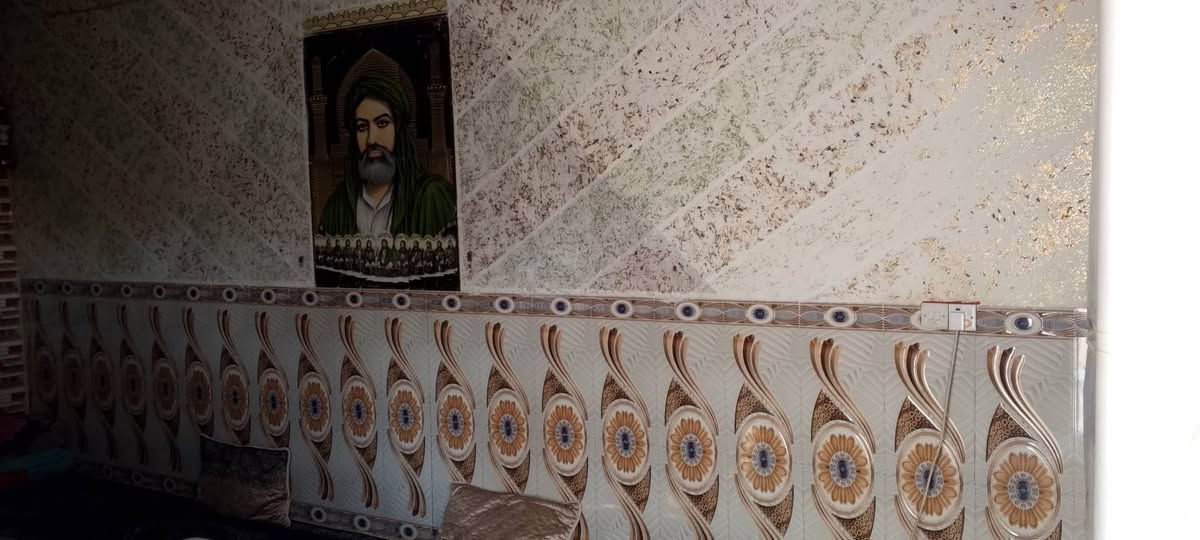 السلام عليكم بيت 200 م للبيع بالنهروان بالدوانم مقابيل مركز ***********
