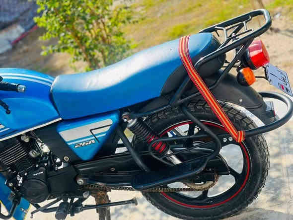 سلام عليكم
دايوان نفخ وكيل البغدادي مكينه مكفوله شرط النعومه و شلعه جيب فيتر تعال افحص كهربائيات كلهه شغاله  100٪ زوج تايرات جدد  
دراجه كامله الف دينار ماذب عليهه
معروضه 1150 بيهه مجال للشراي 
رقمي *********** 
مكان بابل الشوملي قرب صيطرت الخضريات شارع العام
