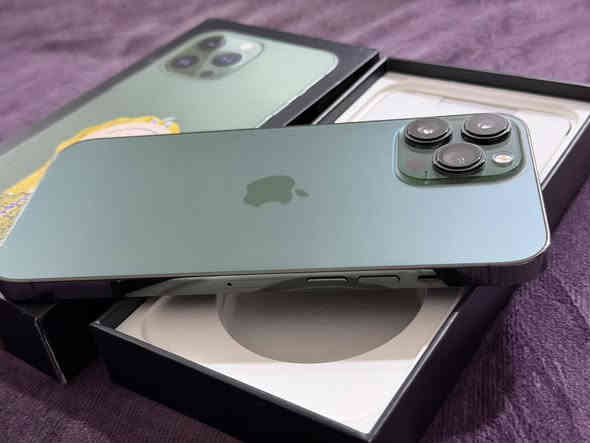 ايفون 13 بروماكس 256 نظيف جدا النظافة 99‎% الجهاز على ايدي مامصلح ولامفتوح ولامبدل بي اي شي بطاريته 79 ملحقاته كاملة الاصلية
السعر 800 الف بي مجال بسيط جدا
بغداد البياع
***********
