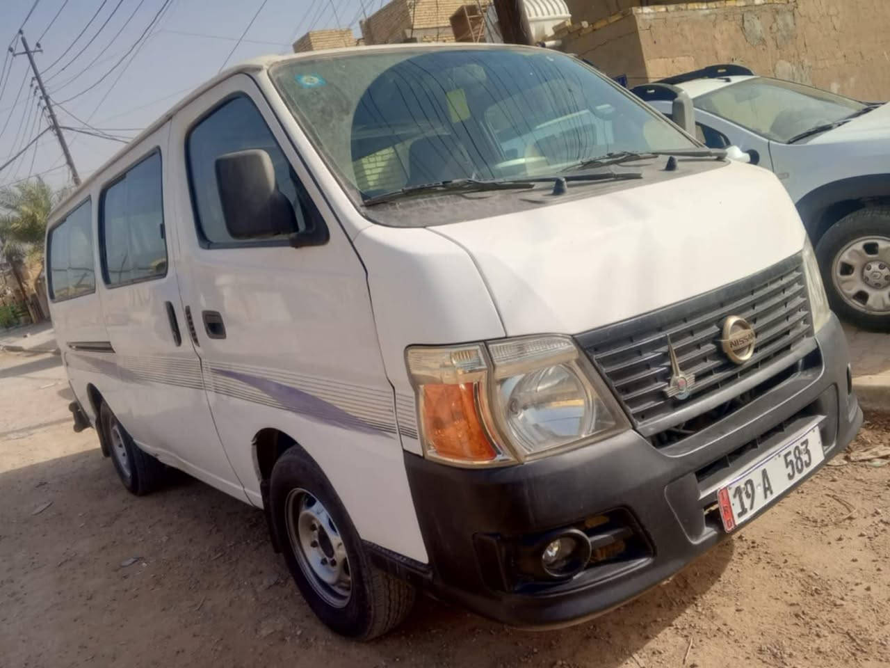 السلام عليكم سياره نيسان للبيع موديل 13 السعر شده 25 وبيه مجال الطيب ***********
