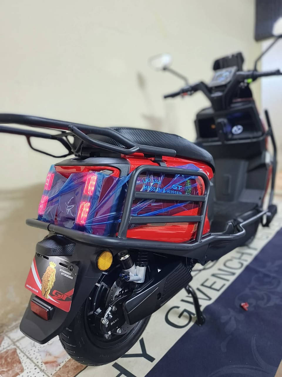 السلام عليكم ورحمة الله وبركاتة...
دراجة كهربائية نوع الصاعقة موديل 2026الشكل الجديد بعدهة زيرو ممستخدمة

بطارية ليثيوم فوسفات الحديد

ملف 2000W

72V

4تحويلات سرع

السرعة 100

نظام البكRالرجوع الى الخلف

نظام البارك P

 مانع انزلاق

صعود منحدرات

CROSS مثبت السرعة

تشغيل بصمة + تحكم عن طريق الموبايل+كارتNFC +سويج طوارى+جهاز الانذار وقفل الامان

شاشة TVT  تاب نظام تحديد الأعطال والاعدادات والتنبيه

بريك امامي خلفي دسك هيدروليك نظام Abs

تايرات حجم 90/90/12 العالي جلاتيين

لايت عالي ناصي زنون... رماش... سكن لايت لد مسطرة... دبل اشارة... سطاب لايت لد شمعة... اشاير يمين يسار... هورن

Mb3بلوتوث

شاحن ذكي فصل تلقائي عند امتلاء البطارية بلشحن وتدعم الشحن السريع

منفذ شحنUsb

كشن سياحي طبي

السعر مليون و250ألف وبيهة مجال للشراي

العنوان العطيفية قرب جامع براثا

رقمي ***********
